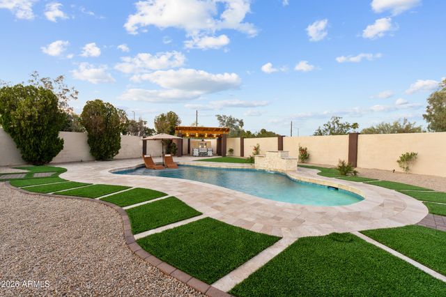 5923 E NORTH Lane, Paradise Valley, AZ 85253