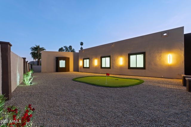 5923 E NORTH Lane, Paradise Valley, AZ 85253