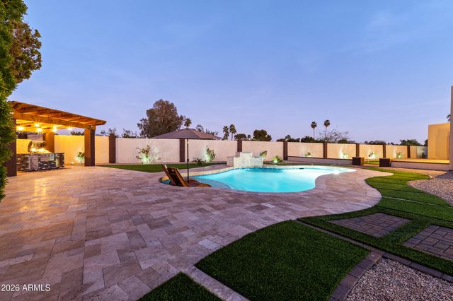 5923 E NORTH Lane, Paradise Valley, AZ 85253