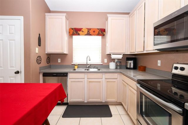 411 LYNN STREET, Oviedo, FL 32765