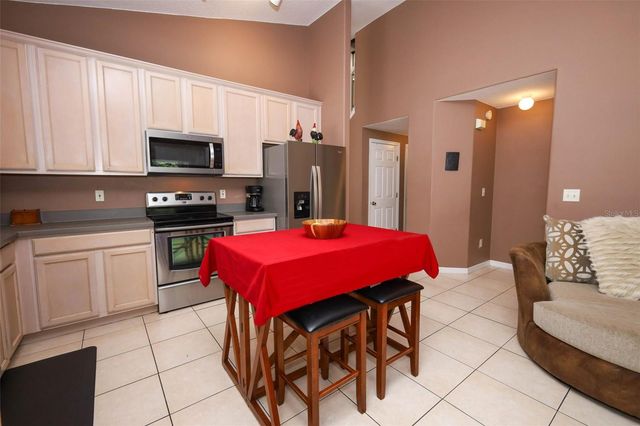 411 LYNN STREET, Oviedo, FL 32765