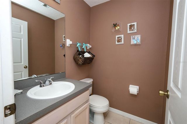 411 LYNN STREET, Oviedo, FL 32765