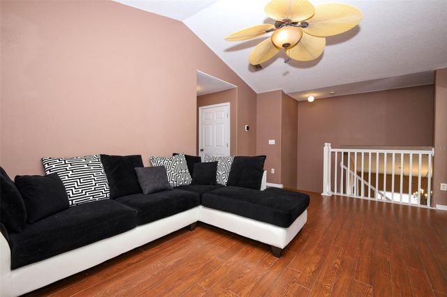 411 LYNN STREET, Oviedo, FL 32765