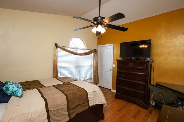 411 LYNN STREET, Oviedo, FL 32765