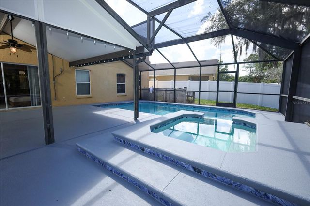 411 LYNN STREET, Oviedo, FL 32765