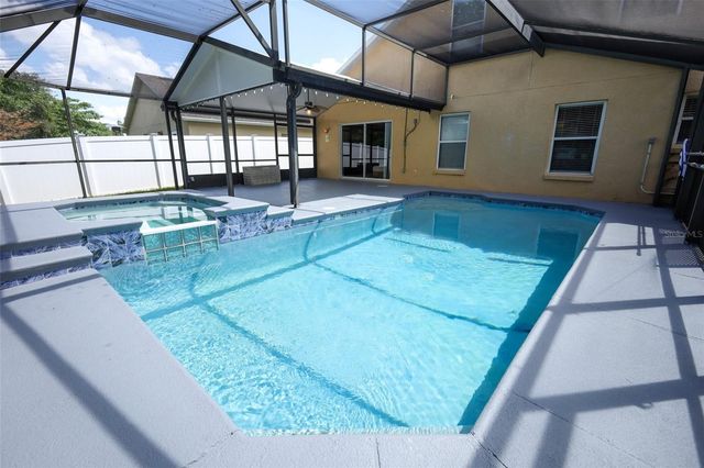 411 LYNN STREET, Oviedo, FL 32765