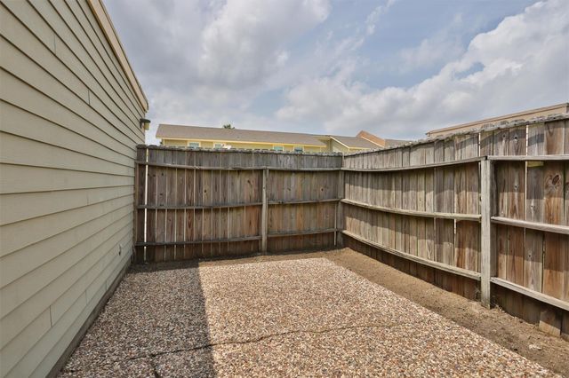6912 Williams Drive, Galveston, TX 77551