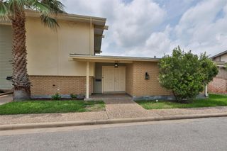6912 Williams Drive, Galveston, TX 77551