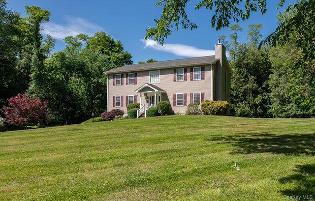 65 Marges Way, Hopewell Junction, NY 12533