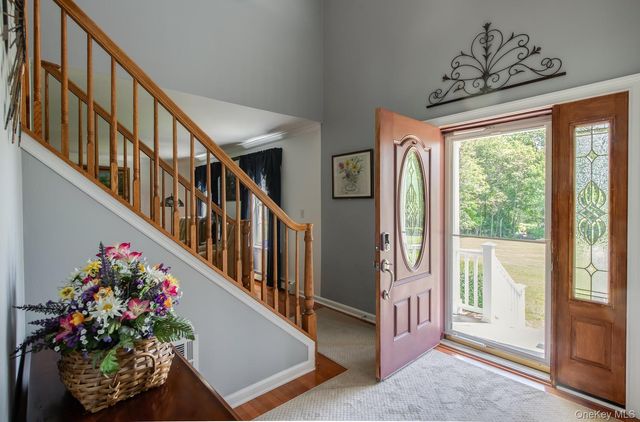 65 Marges Way, Hopewell Junction, NY 12533