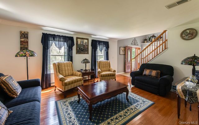65 Marges Way, Hopewell Junction, NY 12533