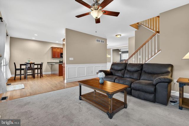 1905 ROXBURY CT, Mechanicsburg, PA 17055