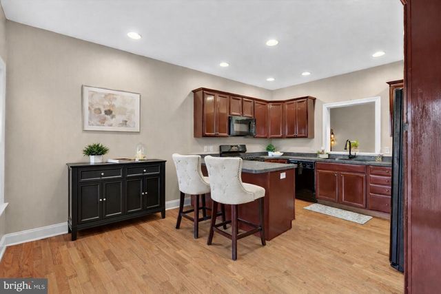 1905 ROXBURY CT, Mechanicsburg, PA 17055