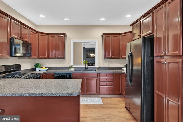 1905 ROXBURY CT, Mechanicsburg, PA 17055