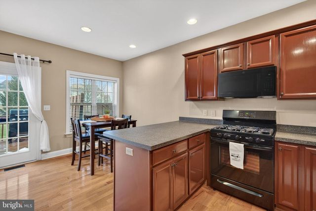 1905 ROXBURY CT, Mechanicsburg, PA 17055