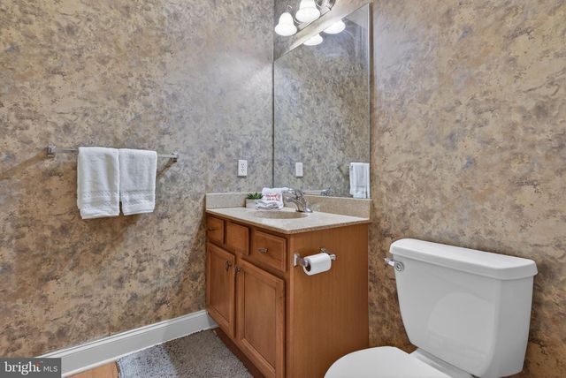 1905 ROXBURY CT, Mechanicsburg, PA 17055