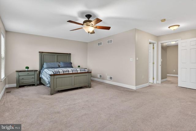 1905 ROXBURY CT, Mechanicsburg, PA 17055