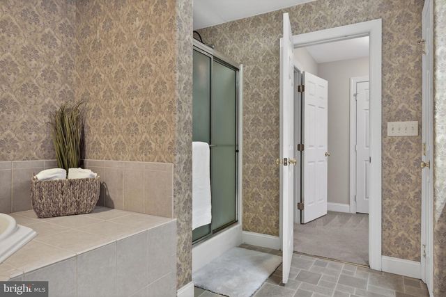 1905 ROXBURY CT, Mechanicsburg, PA 17055