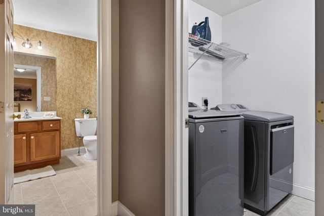 1905 ROXBURY CT, Mechanicsburg, PA 17055