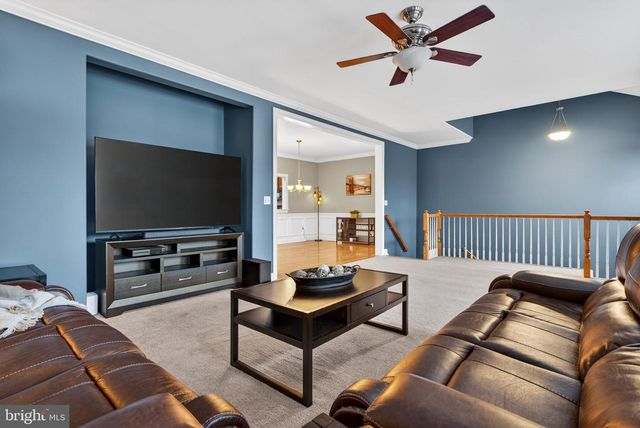 1905 ROXBURY CT, Mechanicsburg, PA 17055