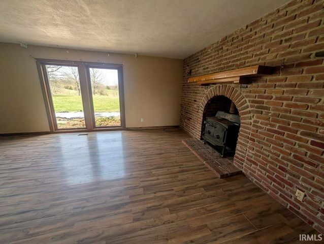 399 E Wilson Road, Bloomfield, IN 47424