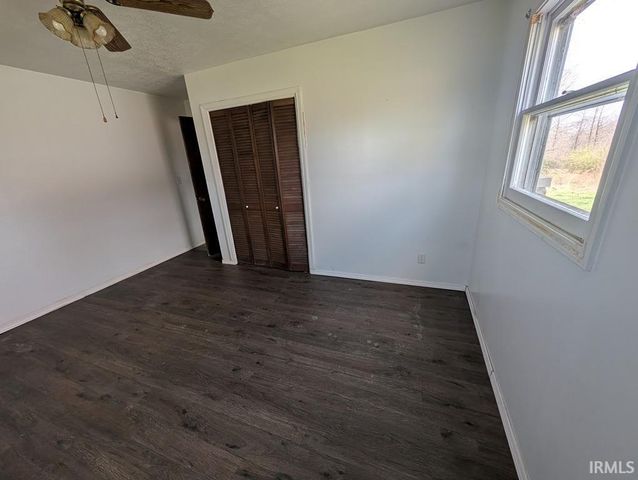 399 E Wilson Road, Bloomfield, IN 47424