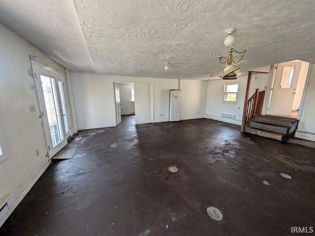 399 E Wilson Road, Bloomfield, IN 47424