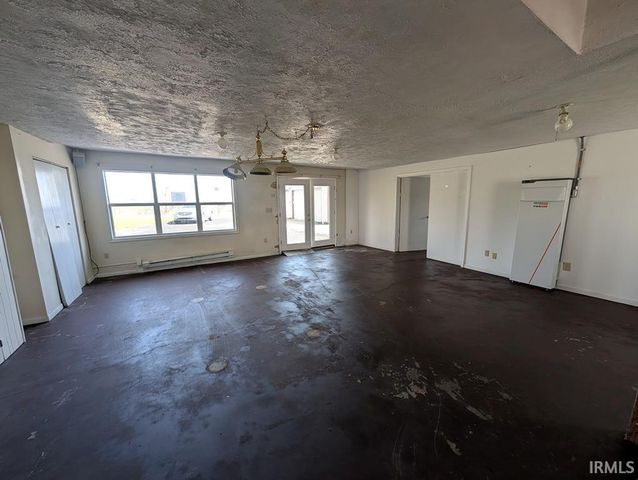 399 E Wilson Road, Bloomfield, IN 47424