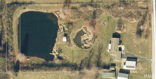 399 E Wilson Road, Bloomfield, IN 47424