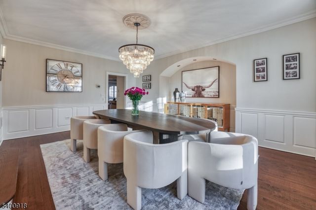 54 Hamilton Dr East, North Caldwell Boro, NJ 07006