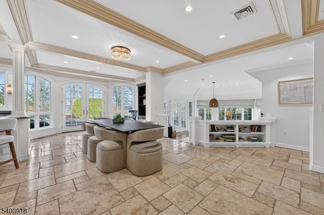 54 Hamilton Dr East, North Caldwell Boro, NJ 07006