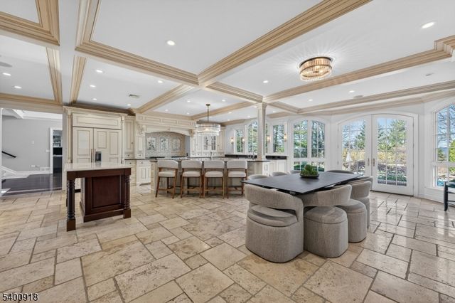 54 Hamilton Dr East, North Caldwell Boro, NJ 07006