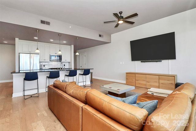 701 Royal Court, Charlotte, NC 28202