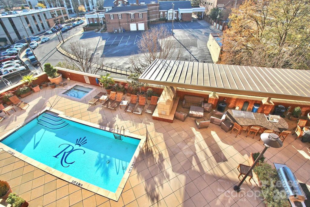 701 Royal Court, Charlotte, NC 28202