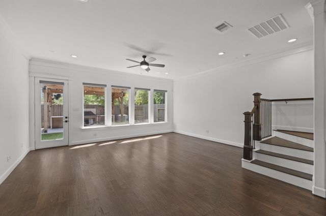1128 Malone Street, Houston, TX 77007