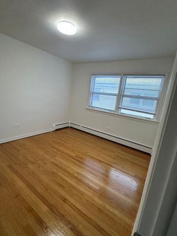 1241 La Grange Road 2R, La Grange Park, IL 60526