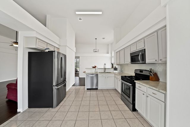 5418 Highgate Lane, Rowlett, TX 75088