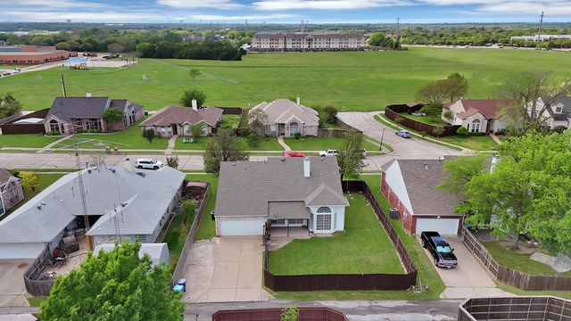 5418 Highgate Lane, Rowlett, TX 75088