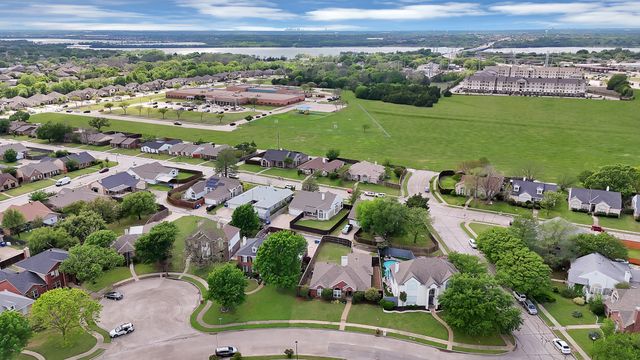 5418 Highgate Lane, Rowlett, TX 75088