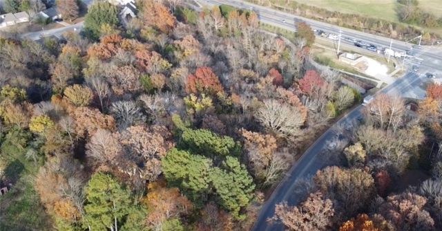 3075 N Old Wire Road, Fayetteville, AR 72703