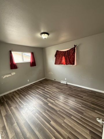 3925 Lancaster Dr, Pueblo, CO 81005