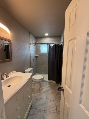 3925 Lancaster Dr, Pueblo, CO 81005