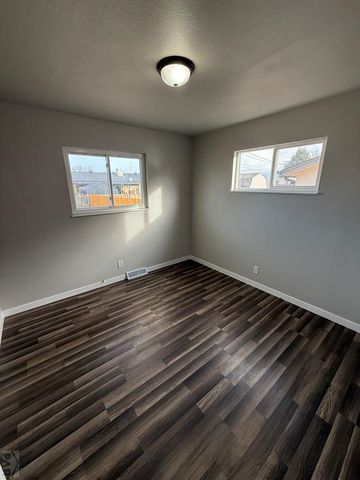 3925 Lancaster Dr, Pueblo, CO 81005