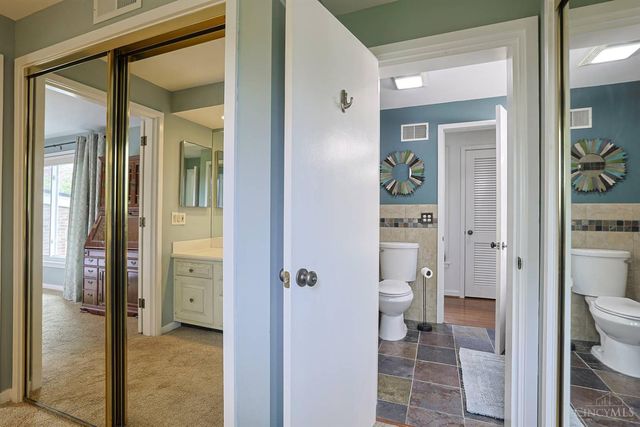 509 Larchmont Drive, Wyoming, OH 45215