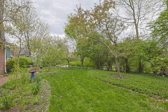 509 Larchmont Drive, Wyoming, OH 45215