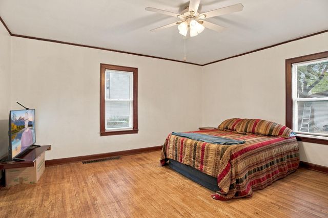 1428 Vincent Avenue N, Minneapolis, MN 55411