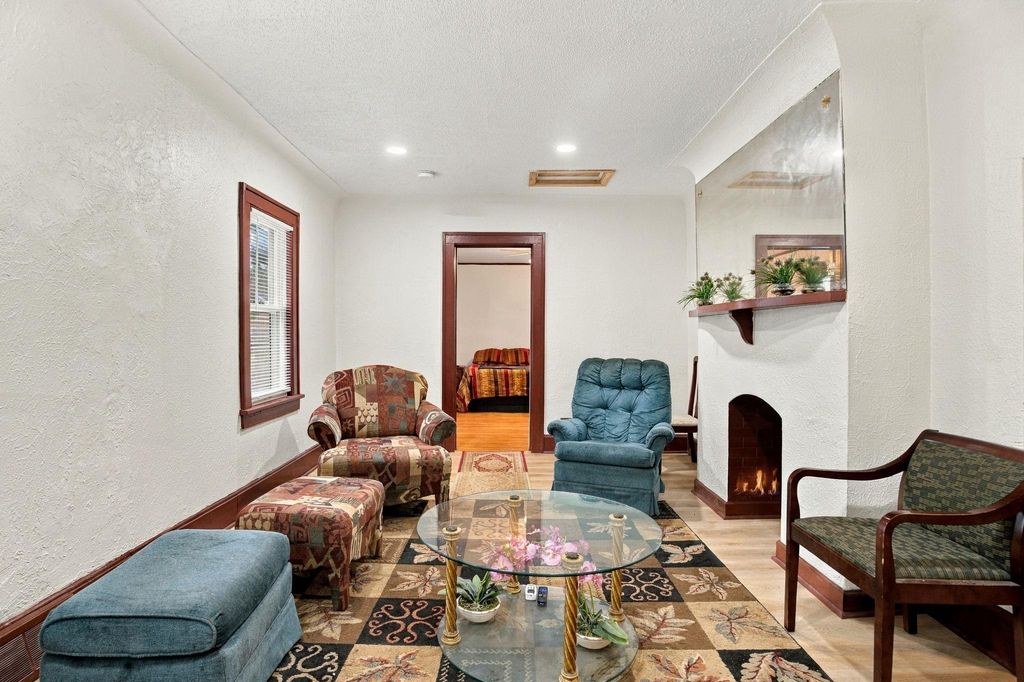 1428 Vincent Avenue N, Minneapolis, MN 55411 — photo 4