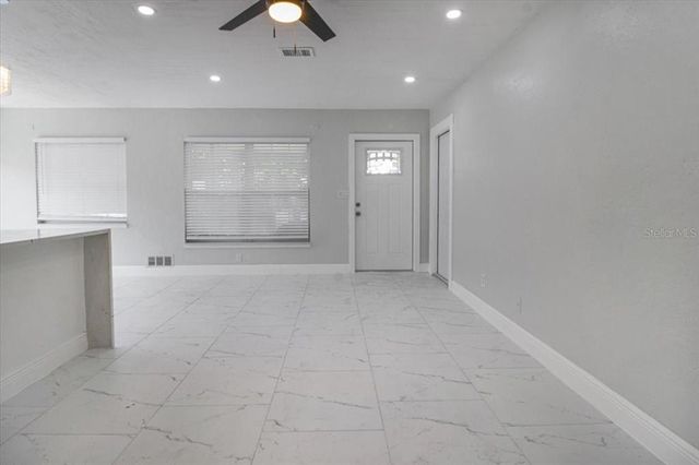 5800 DARTMOUTH AVENUE N, St Petersburg, FL 33710