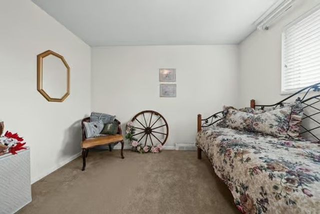 665 Summerlea Ave, City Of Washington, PA 15301