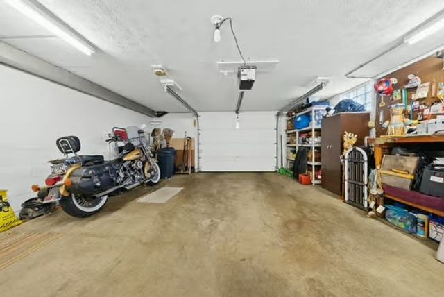 665 Summerlea Ave, City Of Washington, PA 15301